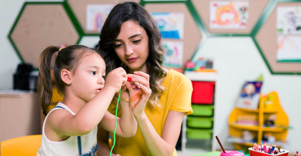 ειδικοί παιδαγωγοί δραπετσώνα